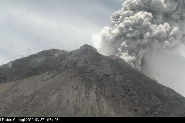 Gunung Merapi Meletus Lagi, Masyarakat Sekitar Dihimbau Tetap Waspada